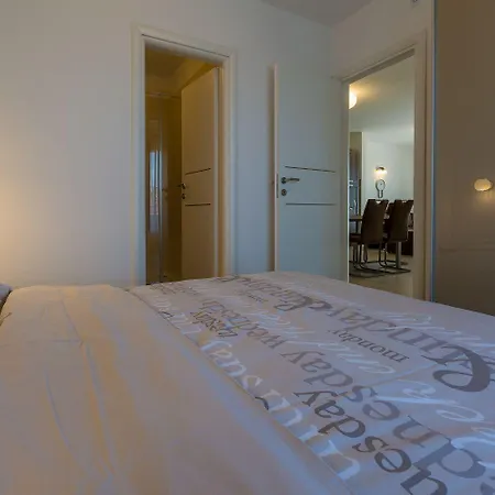 Modernes Nur 100 Meter Zum Mit Sauna, Whirlpool, Meerblick