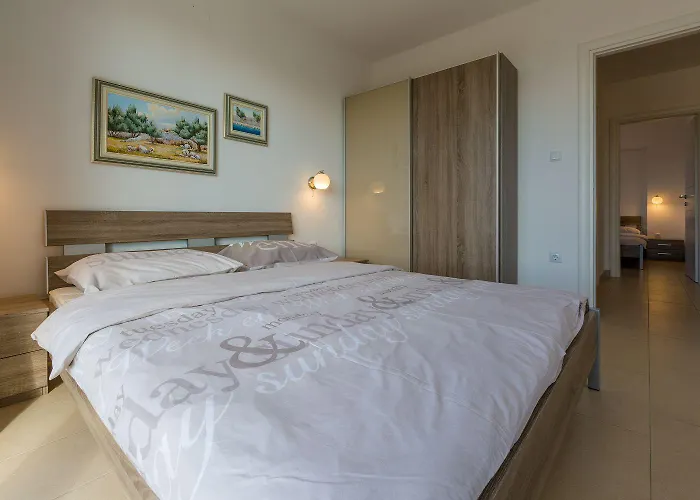 Modernes Nur 100 Meter Zum Mit Sauna, Whirlpool, Meerblick Апартаменты