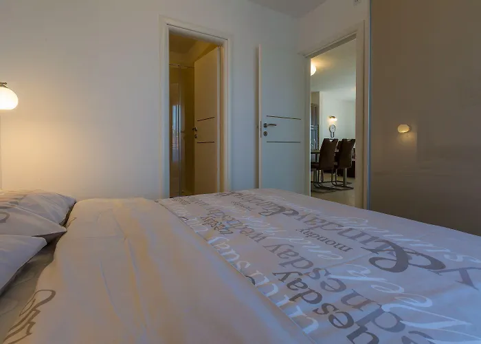 Modernes Nur 100 Meter Zum Mit Sauna, Whirlpool, Meerblick