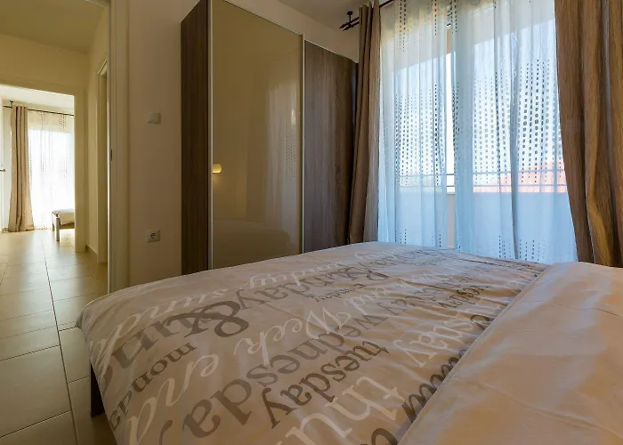 Modernes Nur 100 Meter Zum Mit Sauna, Whirlpool, Meerblick